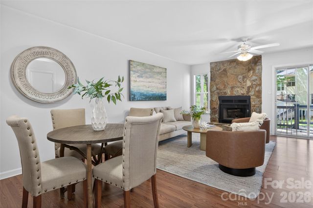 8214 Circle Tree Lane, Charlotte, NC 28277