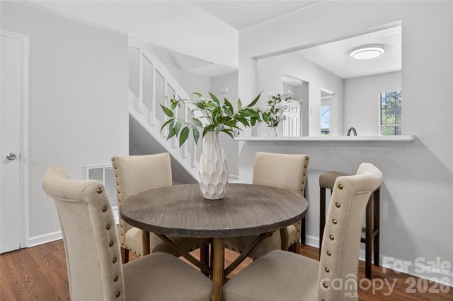 8214 Circle Tree Lane, Charlotte, NC 28277