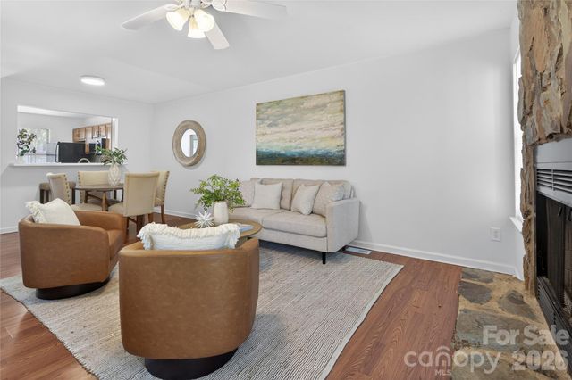 8214 Circle Tree Lane, Charlotte, NC 28277