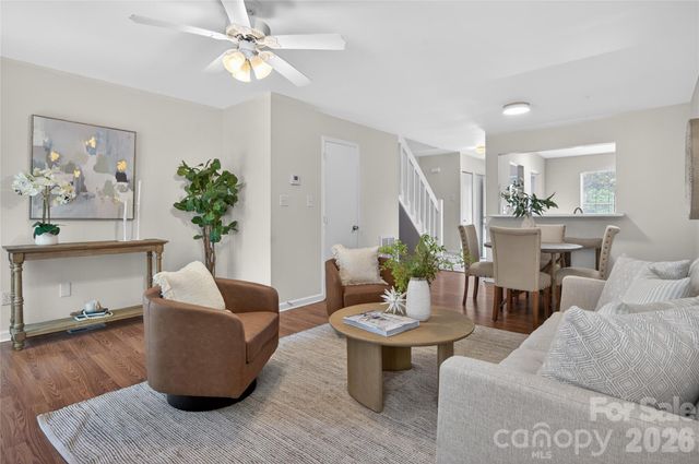 8214 Circle Tree Lane, Charlotte, NC 28277