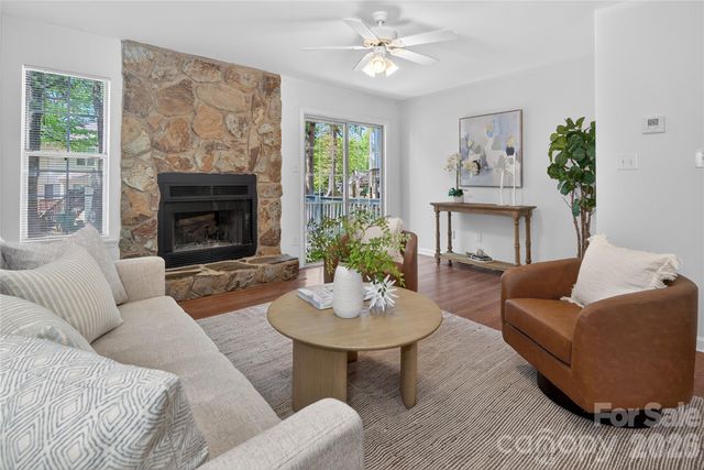 8214 Circle Tree Lane, Charlotte, NC 28277