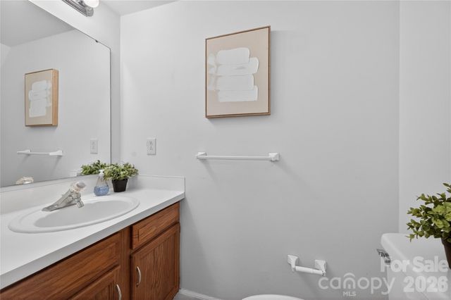 8214 Circle Tree Lane, Charlotte, NC 28277