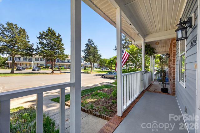 8214 Circle Tree Lane, Charlotte, NC 28277