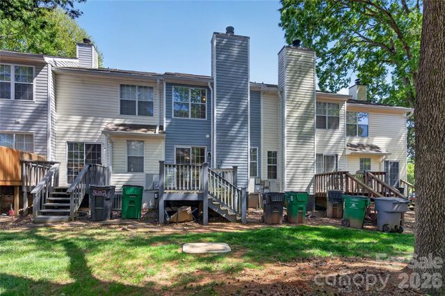 8214 Circle Tree Lane, Charlotte, NC 28277