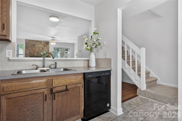 8214 Circle Tree Lane, Charlotte, NC 28277