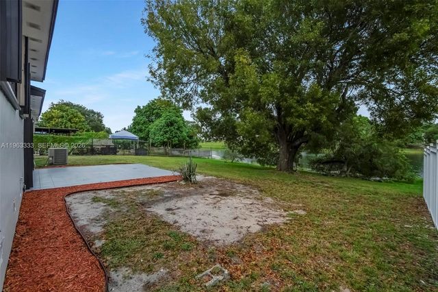 14431 NW 13th Rd, Miami, FL 33167