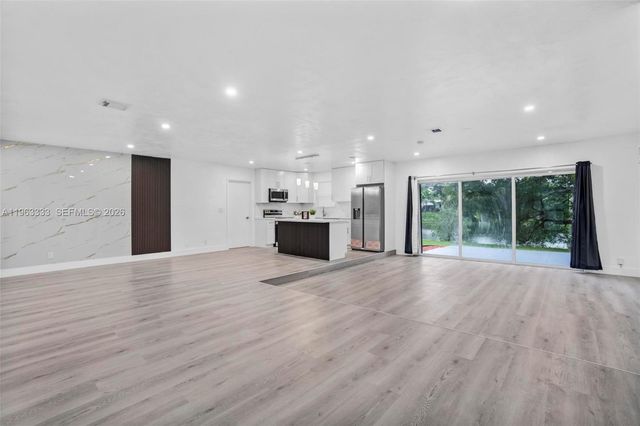 14431 NW 13th Rd, Miami, FL 33167