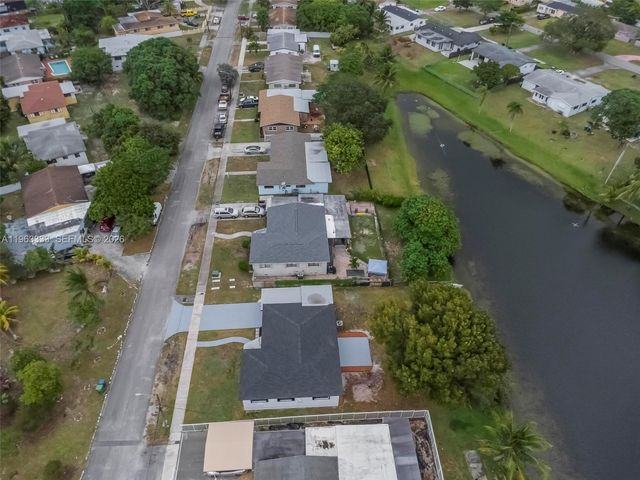 14431 NW 13th Rd, Miami, FL 33167