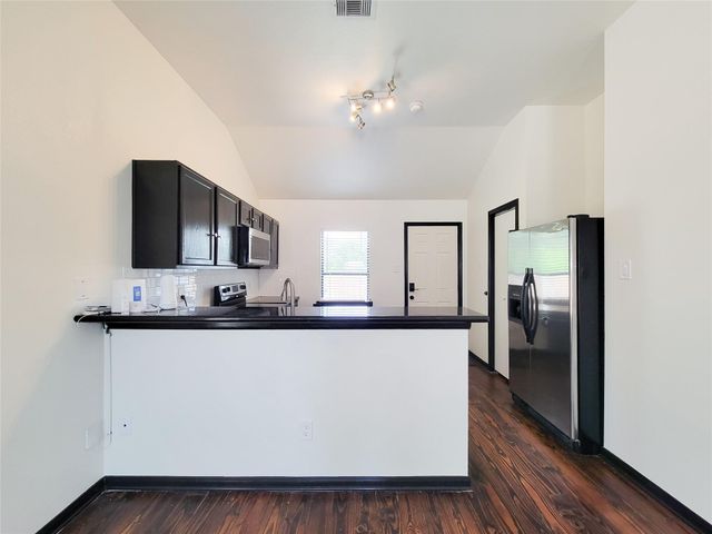 1904 Davis Street, Houston, TX 77026