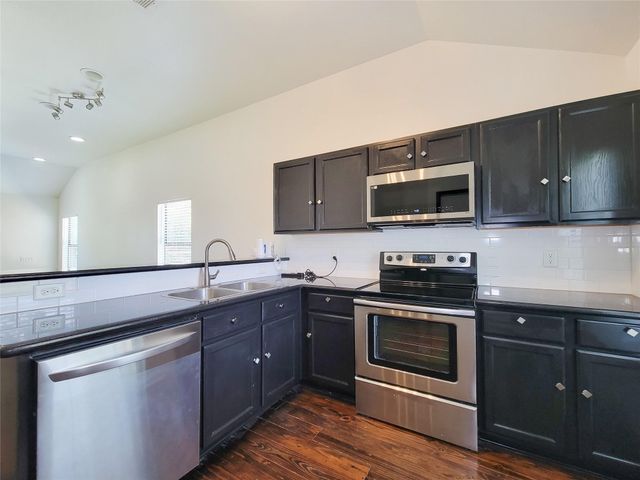 1904 Davis Street, Houston, TX 77026