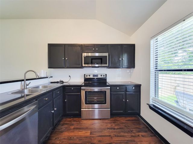 1904 Davis Street, Houston, TX 77026