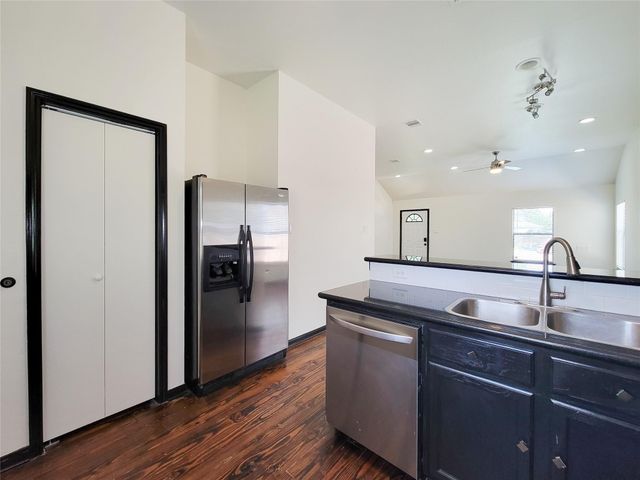 1904 Davis Street, Houston, TX 77026