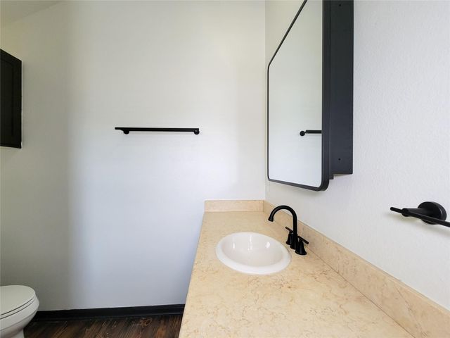 1904 Davis Street, Houston, TX 77026