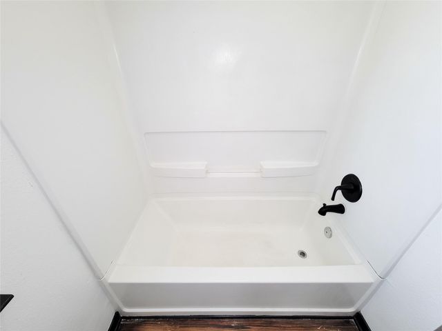 1904 Davis Street, Houston, TX 77026