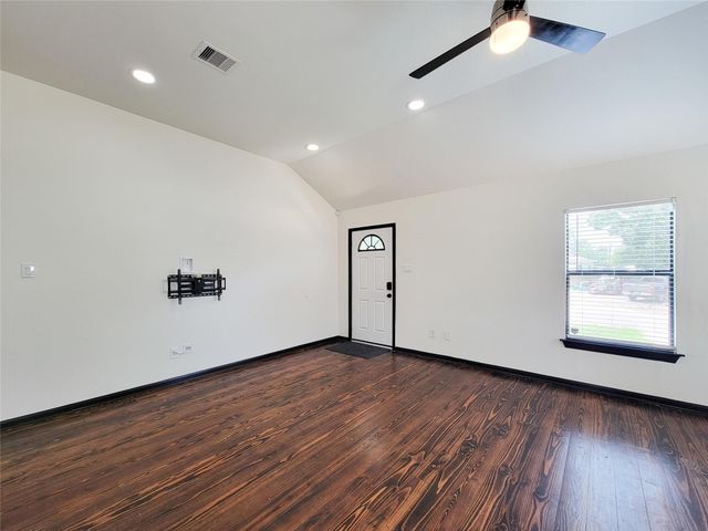 1904 Davis Street, Houston, TX 77026