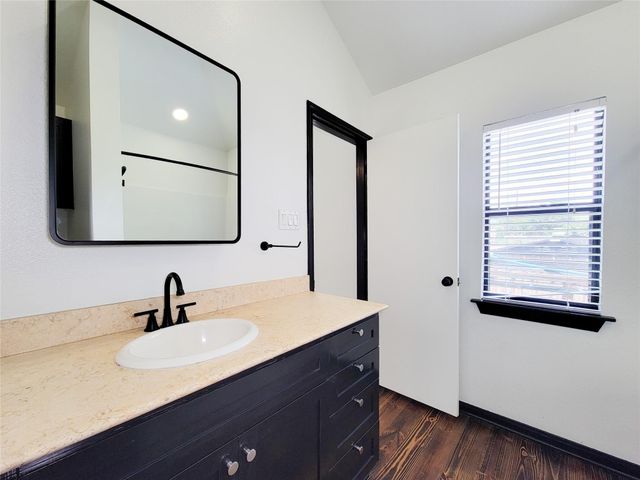 1904 Davis Street, Houston, TX 77026