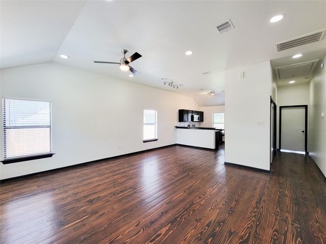 1904 Davis Street, Houston, TX 77026