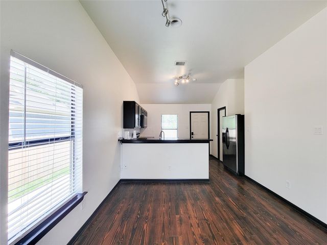 1904 Davis Street, Houston, TX 77026