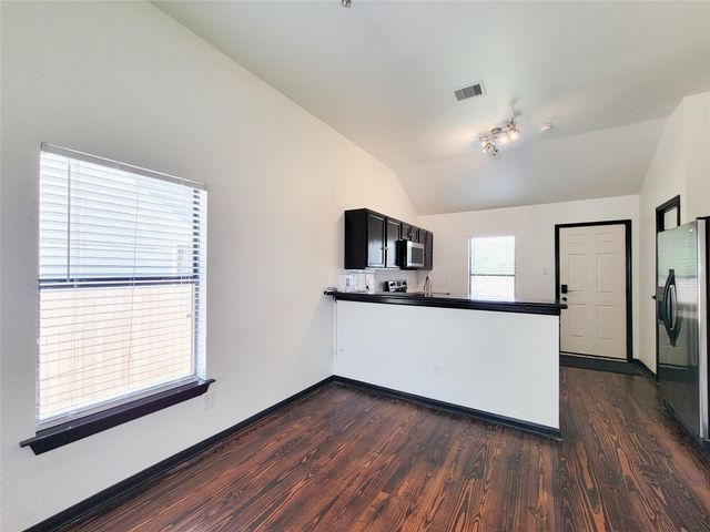 1904 Davis Street, Houston, TX 77026