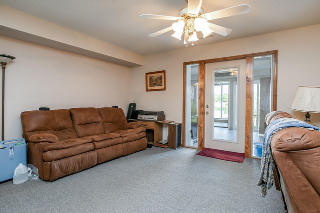 10673 AUDRAIN RD 973, Centralia, MO 65240