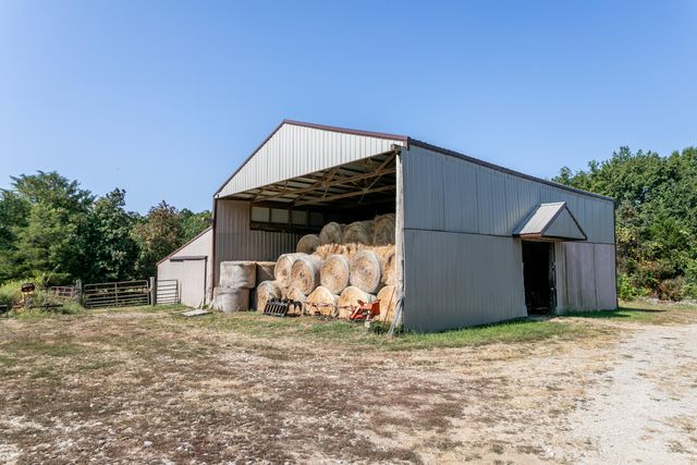 10673 AUDRAIN RD 973, Centralia, MO 65240