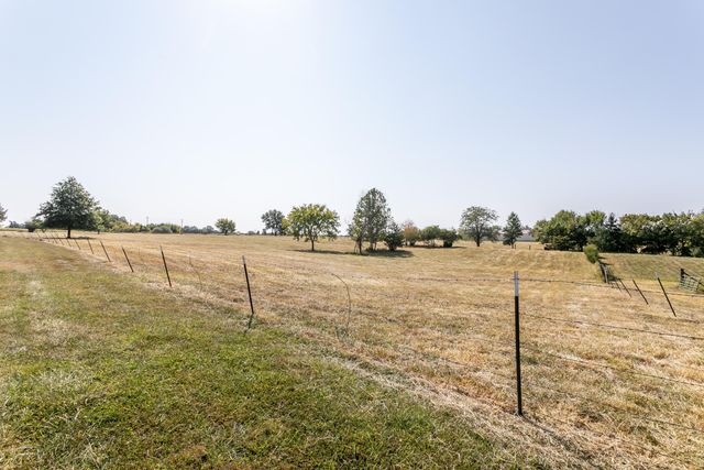 10673 AUDRAIN RD 973, Centralia, MO 65240