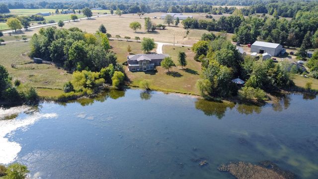 10673 AUDRAIN RD 973, Centralia, MO 65240