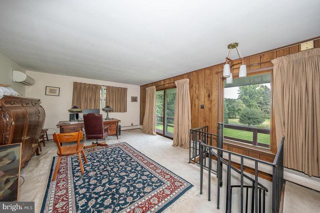 1011 N VALLEY RD, Paoli, PA 19301