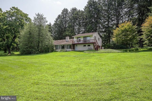1011 N VALLEY RD, Paoli, PA 19301