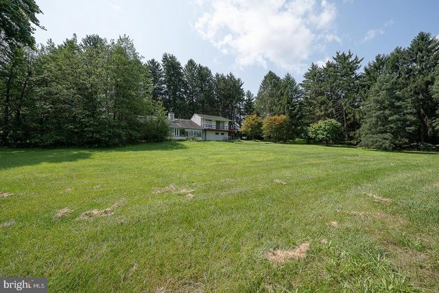 1011 N VALLEY RD, Paoli, PA 19301