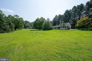 1011 N VALLEY RD, Paoli, PA 19301