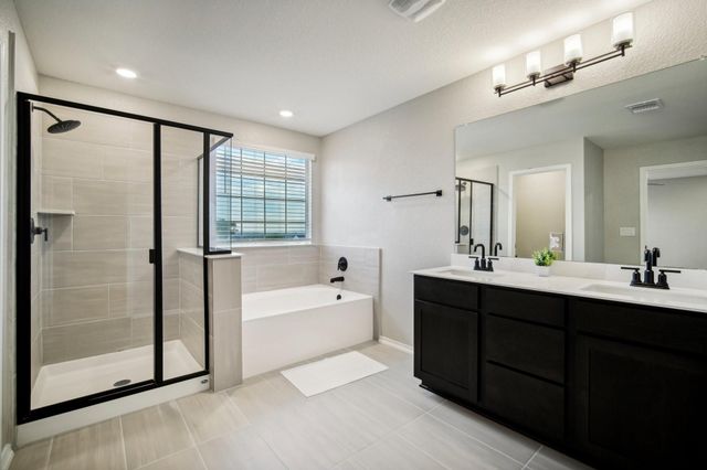7102 Summer Tanager DR 16, Austin, TX 78744