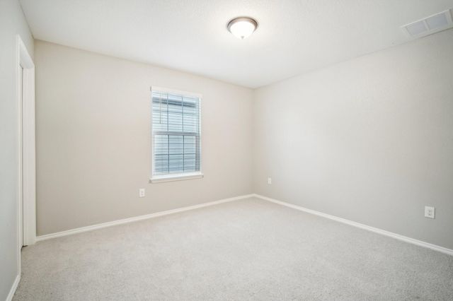 7102 Summer Tanager DR 16, Austin, TX 78744
