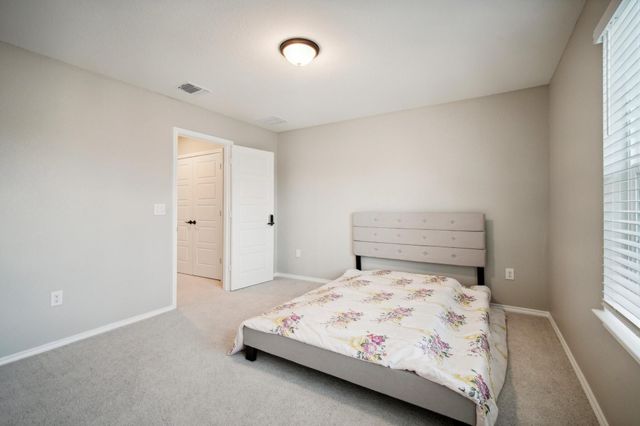 7102 Summer Tanager DR 16, Austin, TX 78744