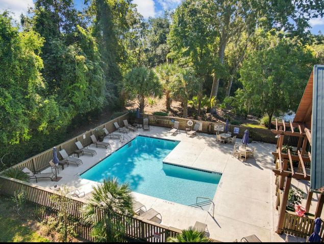 8318 Childs Cove, North Charleston, SC 29418