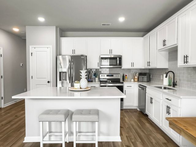 8318 Childs Cove, North Charleston, SC 29418