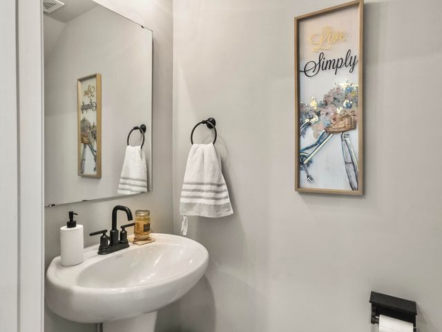 8318 Childs Cove, North Charleston, SC 29418