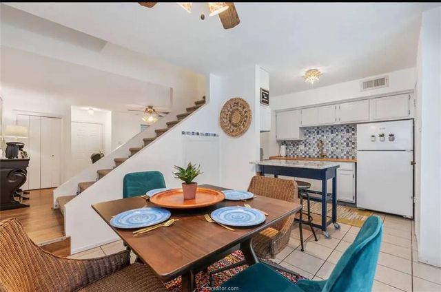 4505 Carter Creek Parkway 8, Bryan, TX 77802