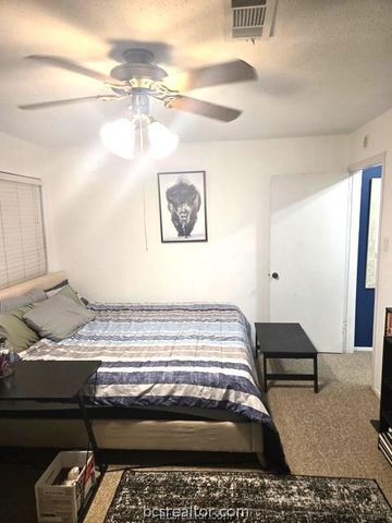 4505 Carter Creek Parkway 8, Bryan, TX 77802