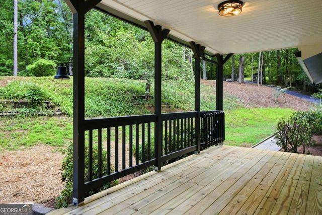 283 Ash Circle, Waleska, GA 30183
