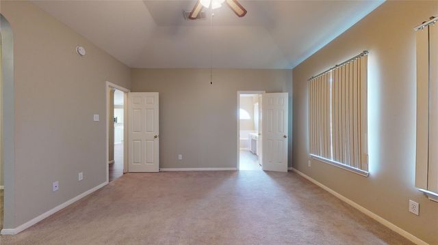 4822 Silverlake Drive, Sugar Land, TX 77479