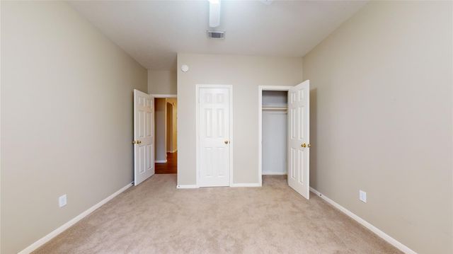 4822 Silverlake Drive, Sugar Land, TX 77479