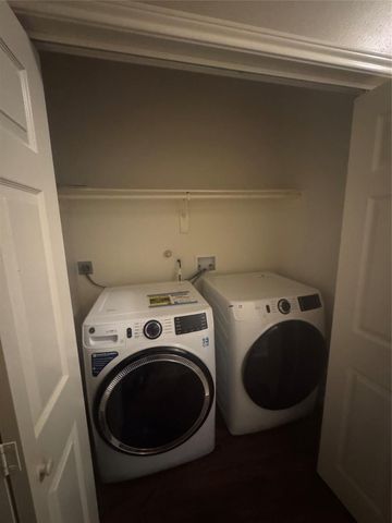 4822 Silverlake Drive, Sugar Land, TX 77479