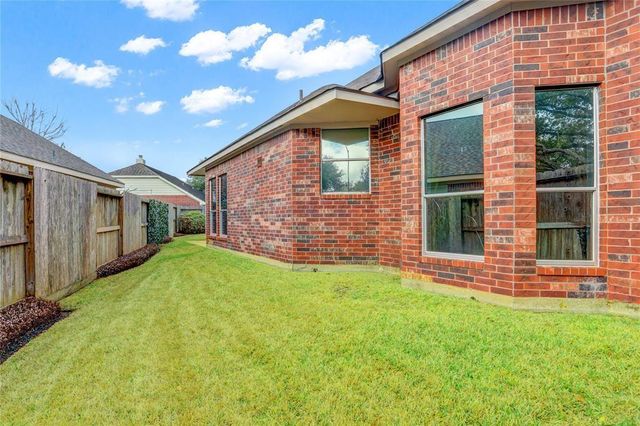 4822 Silverlake Drive, Sugar Land, TX 77479