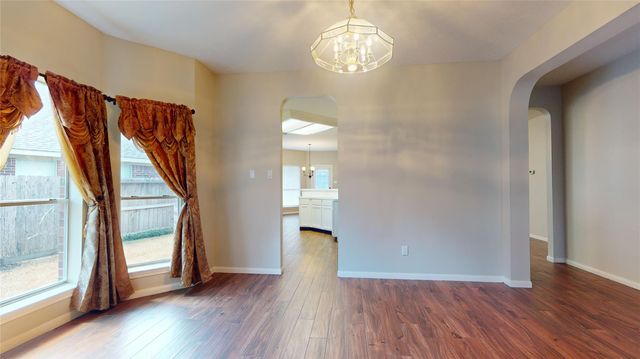 4822 Silverlake Drive, Sugar Land, TX 77479