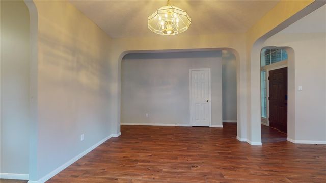 4822 Silverlake Drive, Sugar Land, TX 77479