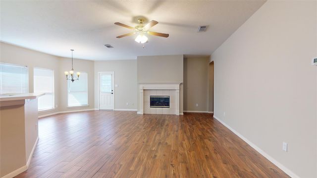 4822 Silverlake Drive, Sugar Land, TX 77479