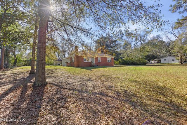 7601 Jim Ramsay Road, Vancleave, MS 39565