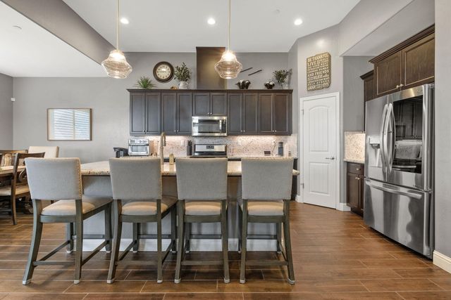 3430 Spring Sails Avenue, Tulare, CA 93274