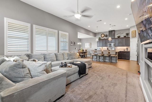 3430 Spring Sails Avenue, Tulare, CA 93274